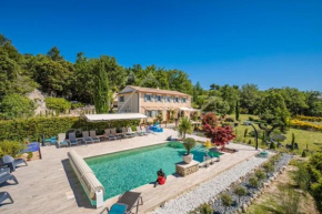 Location bastide provencale Luberon, Murs